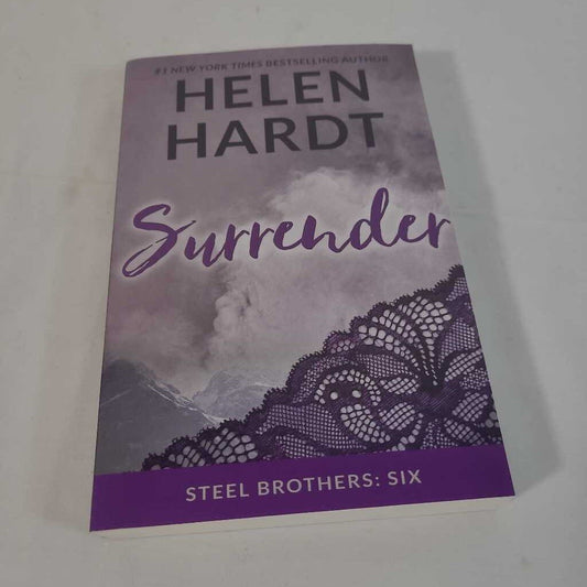 SURRENDER - HELEN HARDT