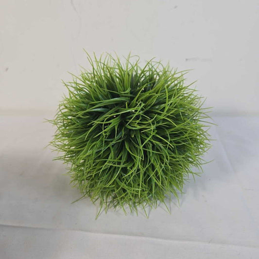 FAUX GRASS BALL