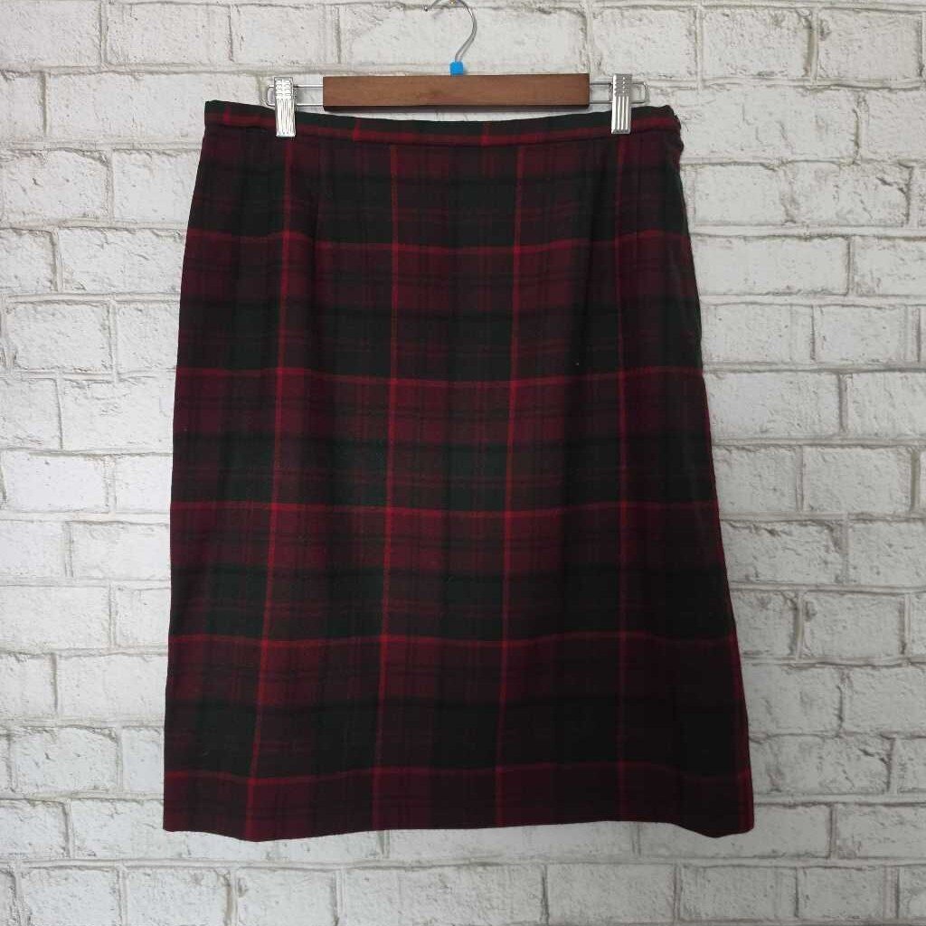 Vintage HIGHLAND QUEEN Chateau Premium McTavish Tartan Wool Skirt