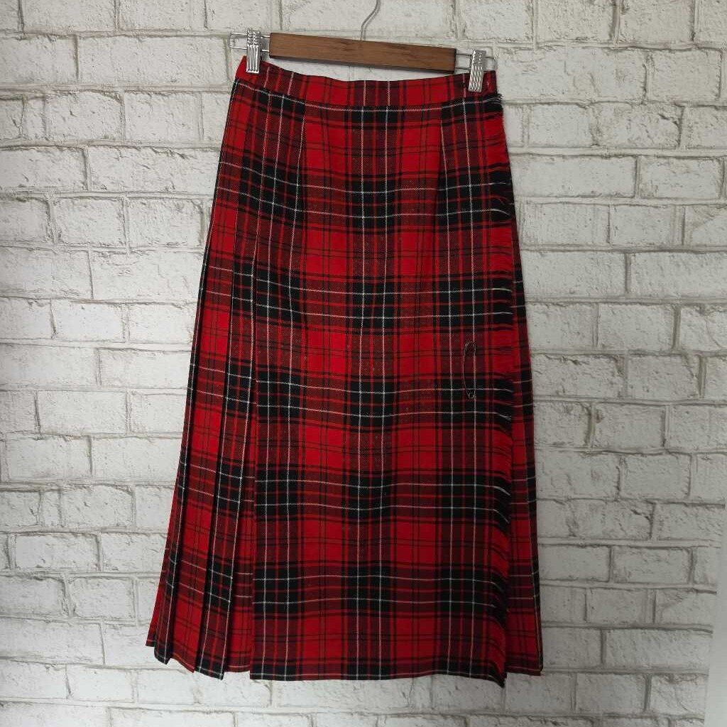 Vintage HIGHLAND QUEEN Chateau Premium McTavish Tartan Wool Skirt