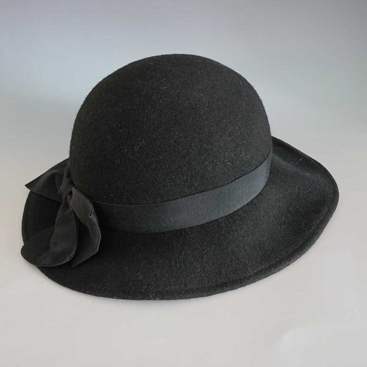 Vintage BOUTIQUE KATES CANADA Black Wool Cloche Hat