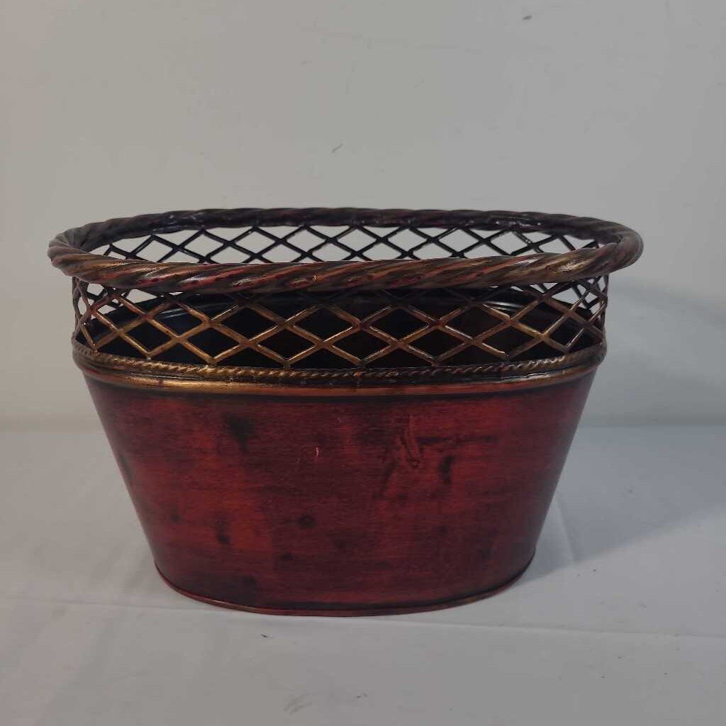 TIN PLANTER
