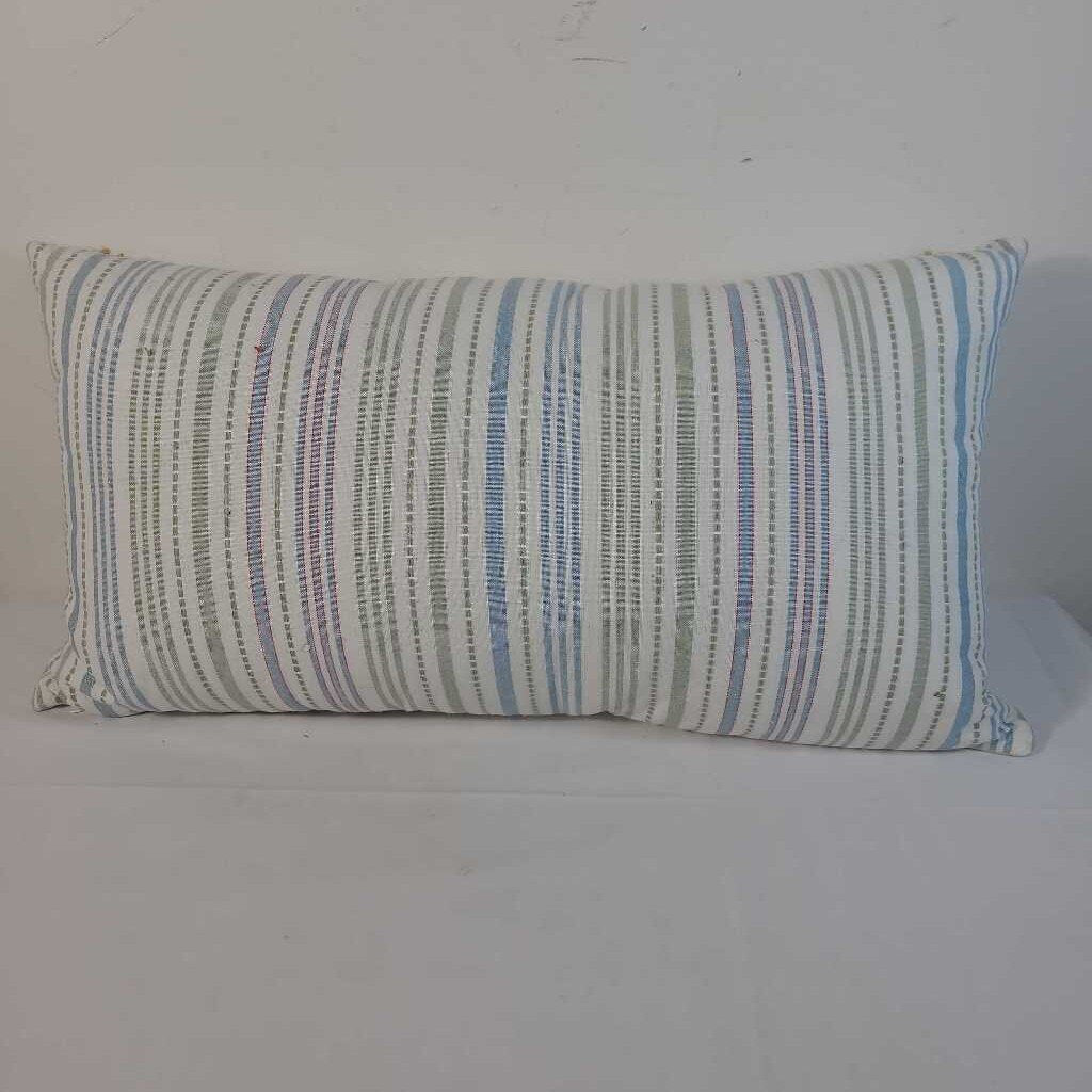 FLORAL LUMBAR PILLOW
