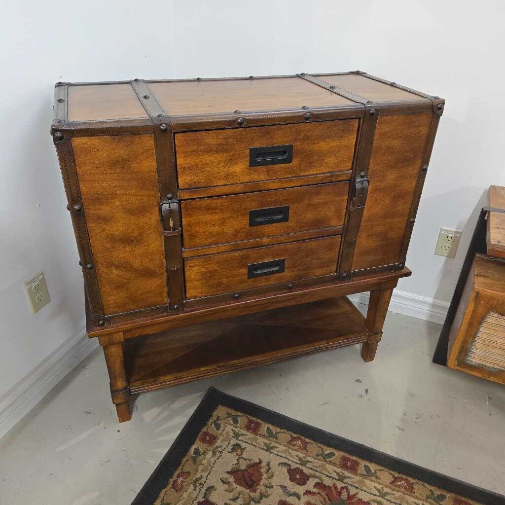 3 DRAWER CHEST