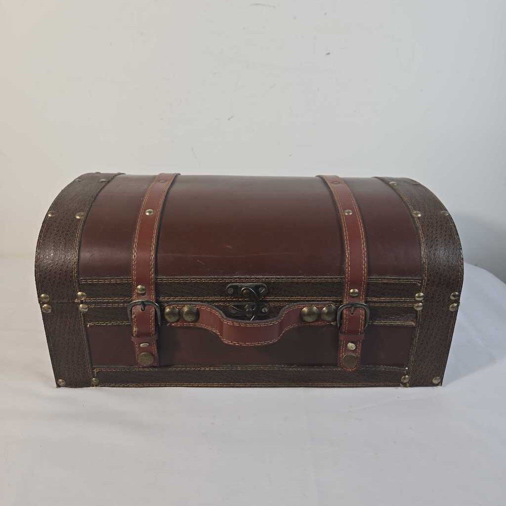 SM DECORATIVE SUITCASE