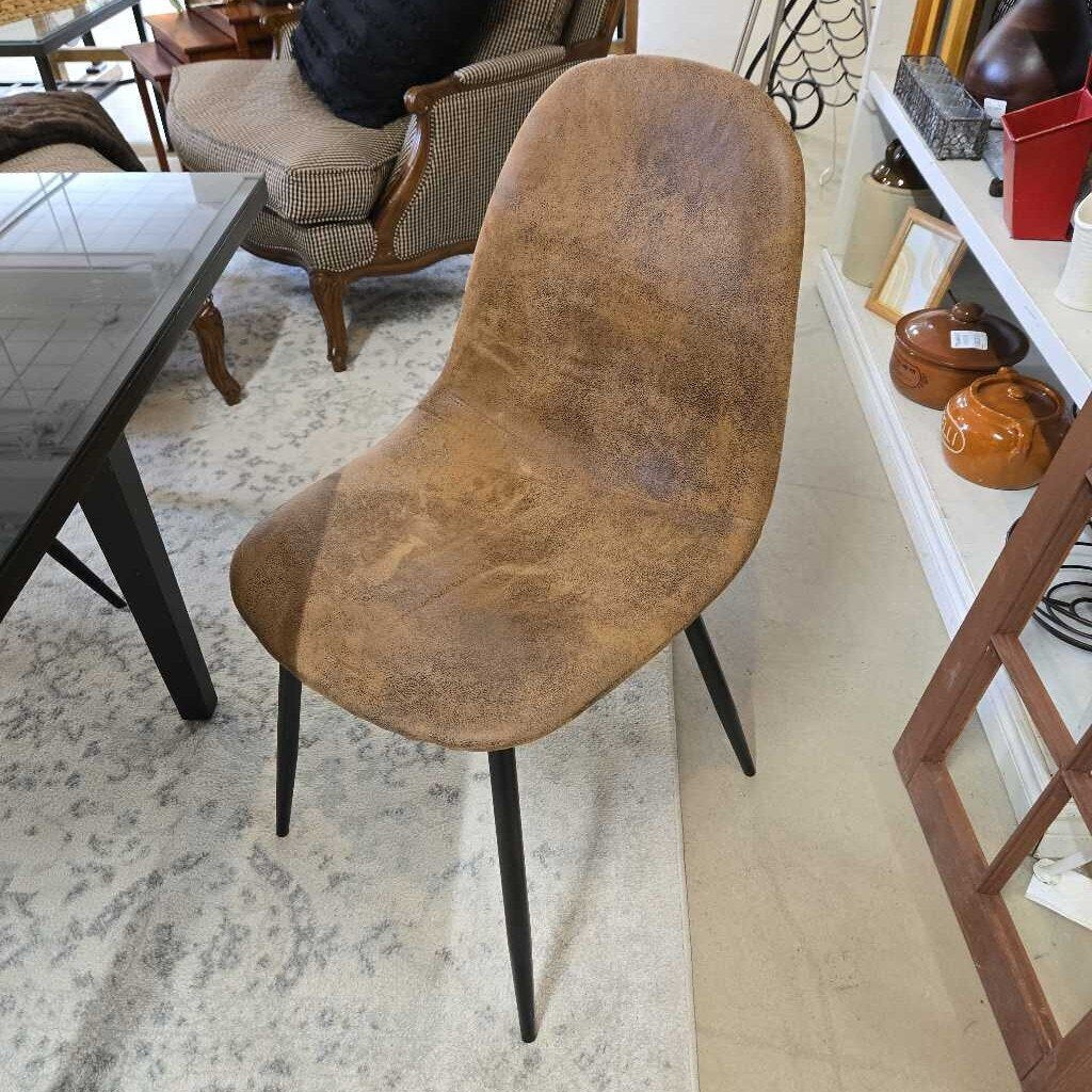S/4 BROWN FABRIC CHAIRS