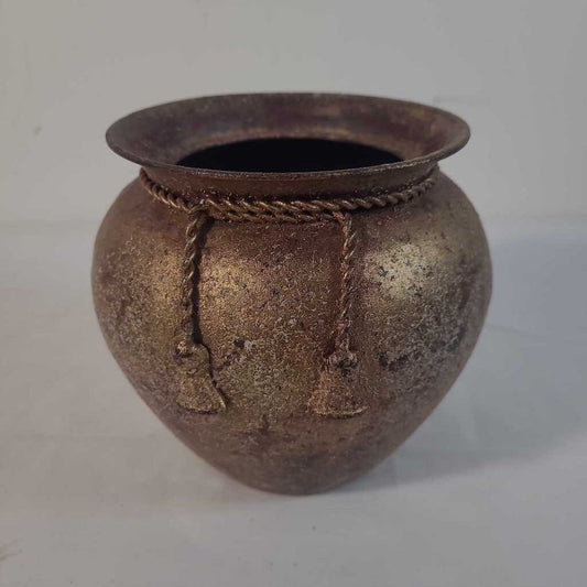 TIN PLANTER/ VASE
