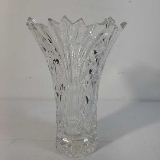 CRYSTAL FLARED SAWTOOTH VASE