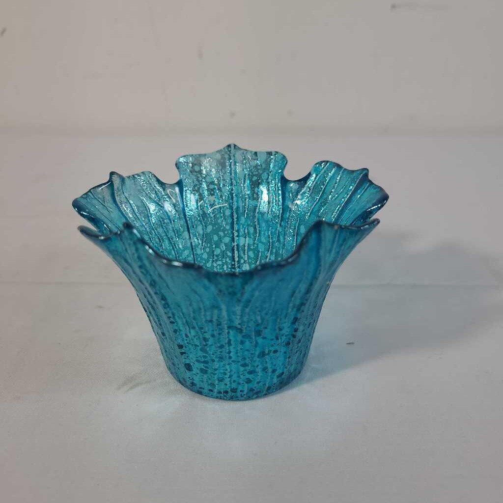 BLUE GLASS TEALIGHT HOLDER