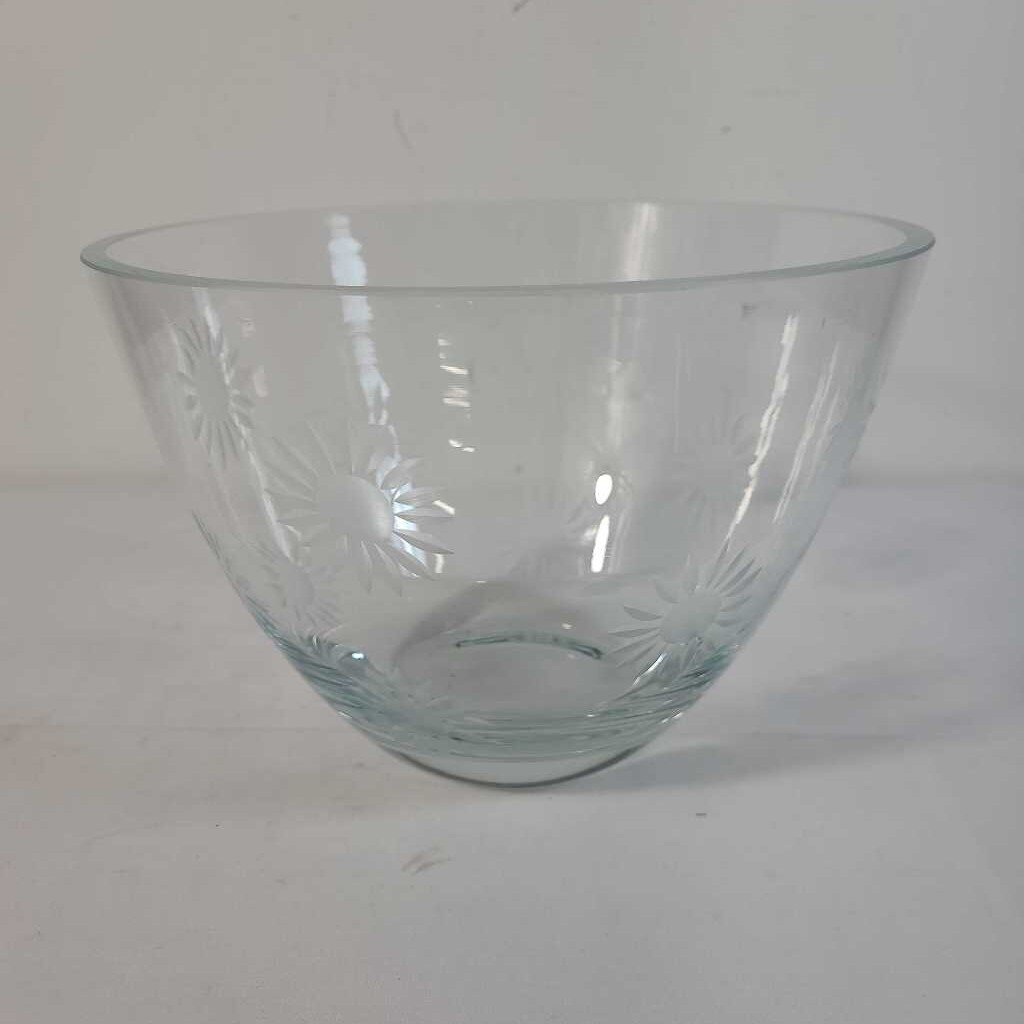 GLASS FLOWER BOWL