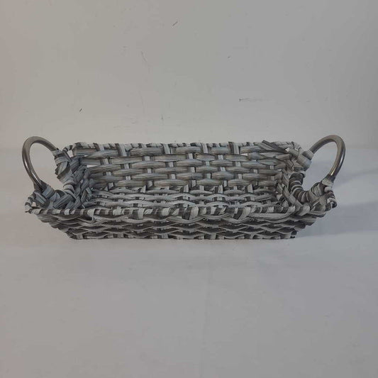 GREY WOVEN TRAY W/HANDLES