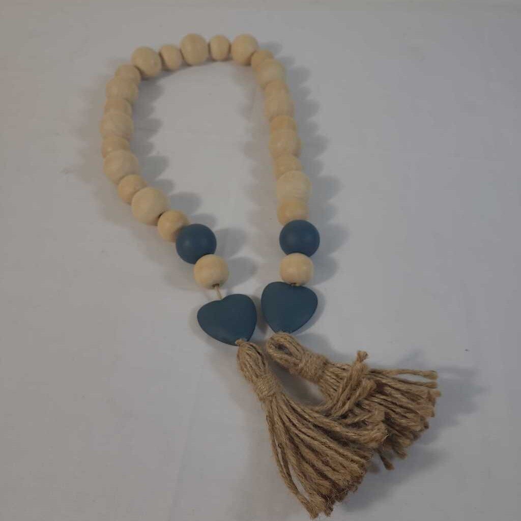 NATURAL & BLUE BEADS W/TASSLE