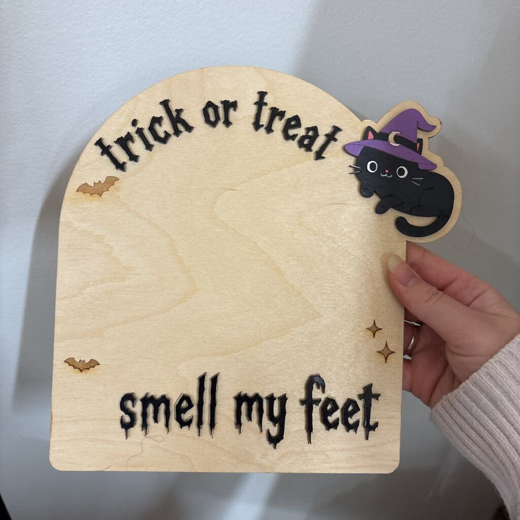 Trick or treat smell my feet (foot print) small cat