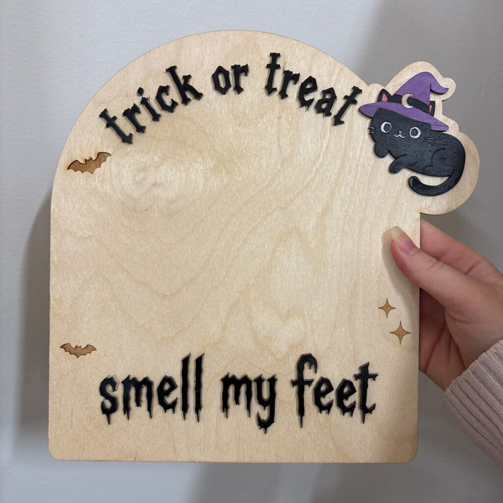 Trick or treat smell my feet (foot print) memory board