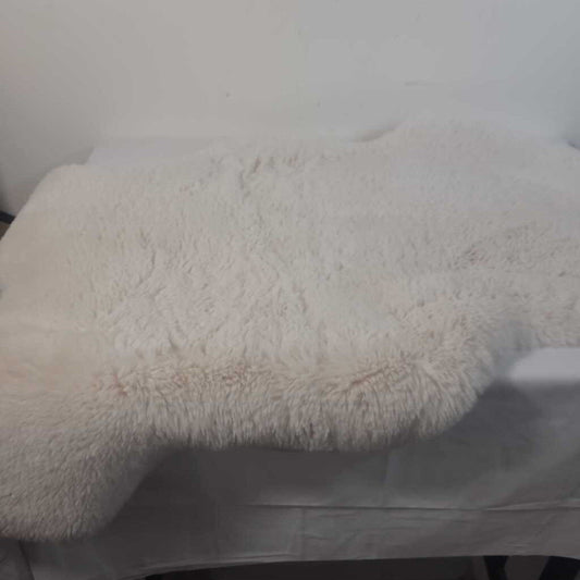 FAUX FUR RUG