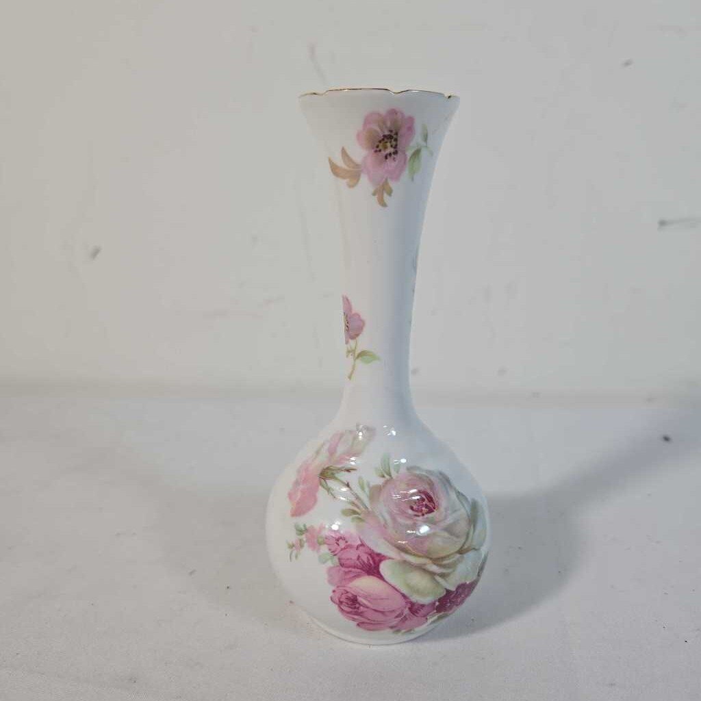 CAMELOT BONE CHINA VASE
