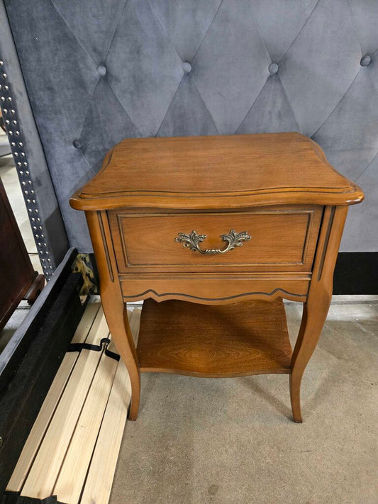 KNECHTEL FRENCH PROVINCIAL NIGHTSTAND