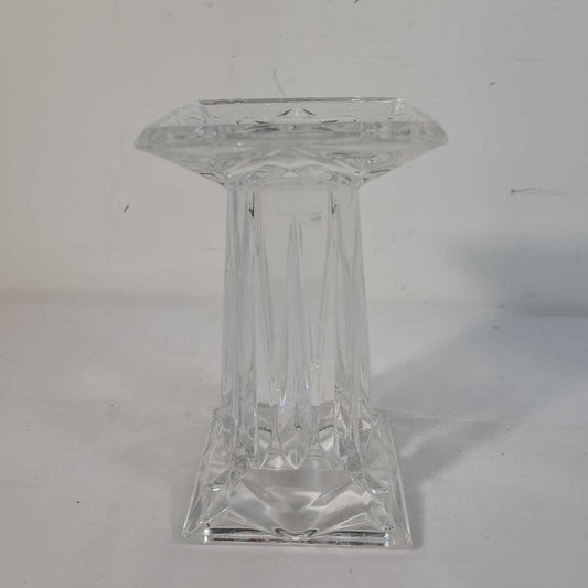 SQ GLASS CANDLE HOLDER