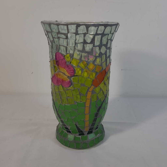 MOSSAIC GLASS VASE W/ BUTTERFLY