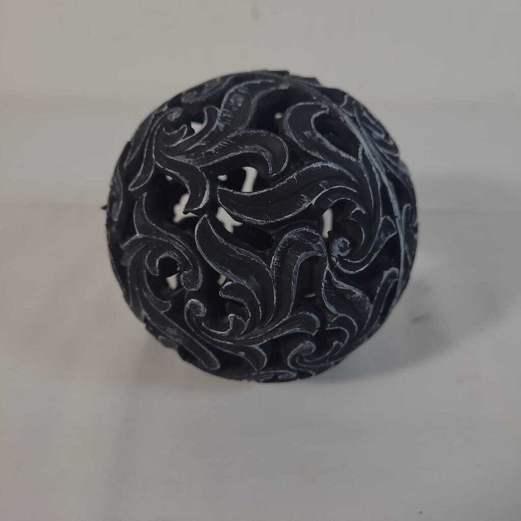 BLACK CUTOUT BALL