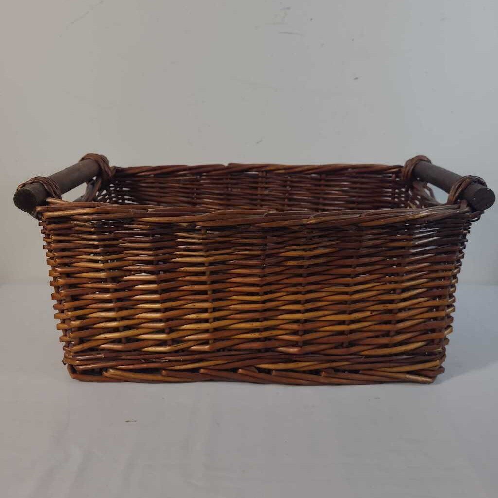 RECTANGULAR BASKET W/HANDLES