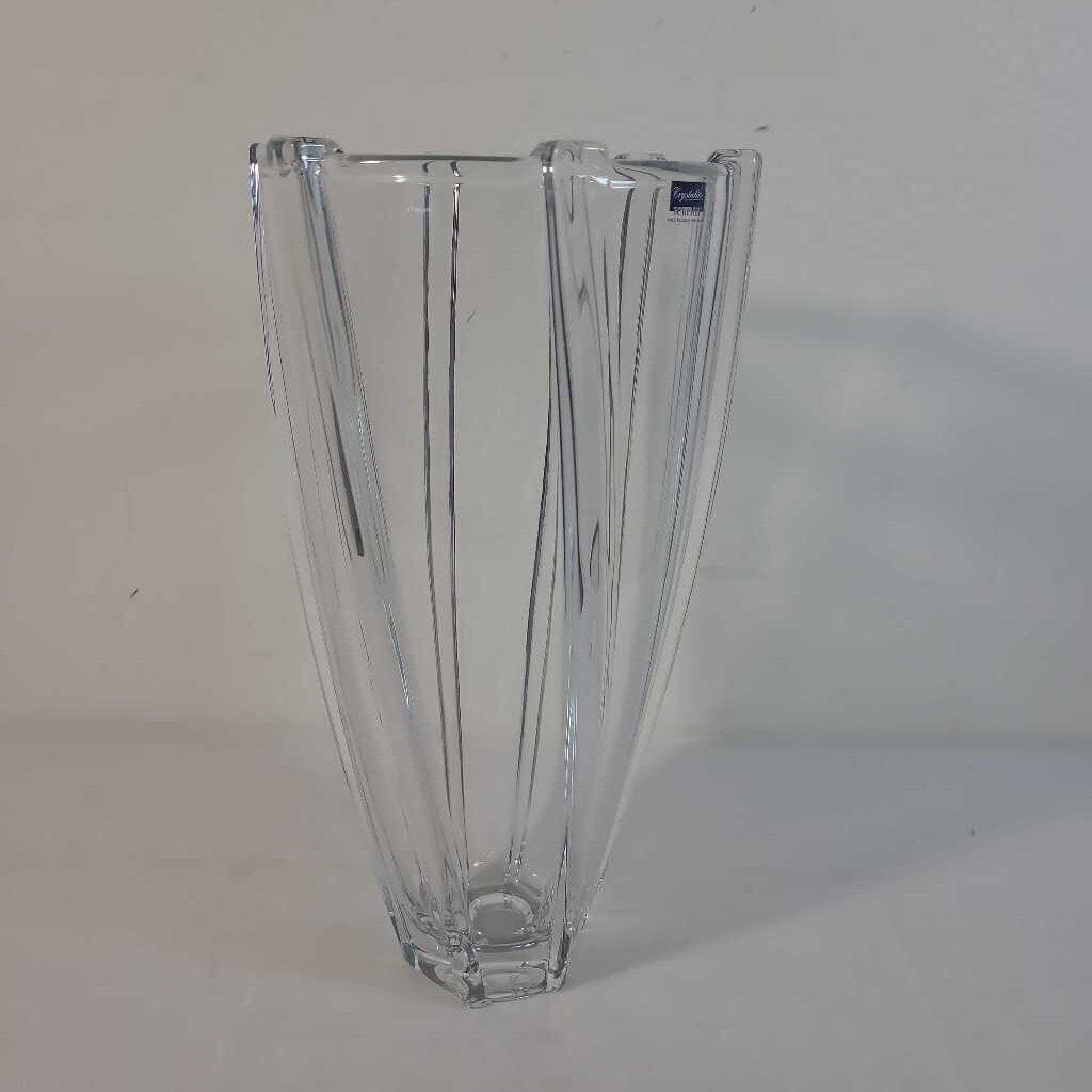 BOHEMIA CRYSTALITE VASE