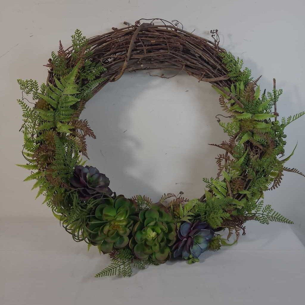 SUCCULENT WREATH