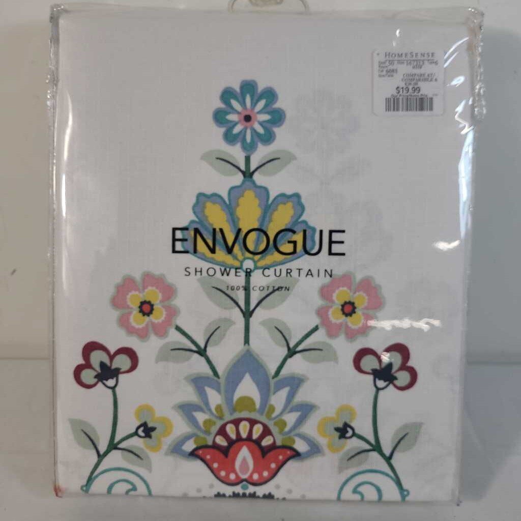 NIP SHOWER CURTAIN