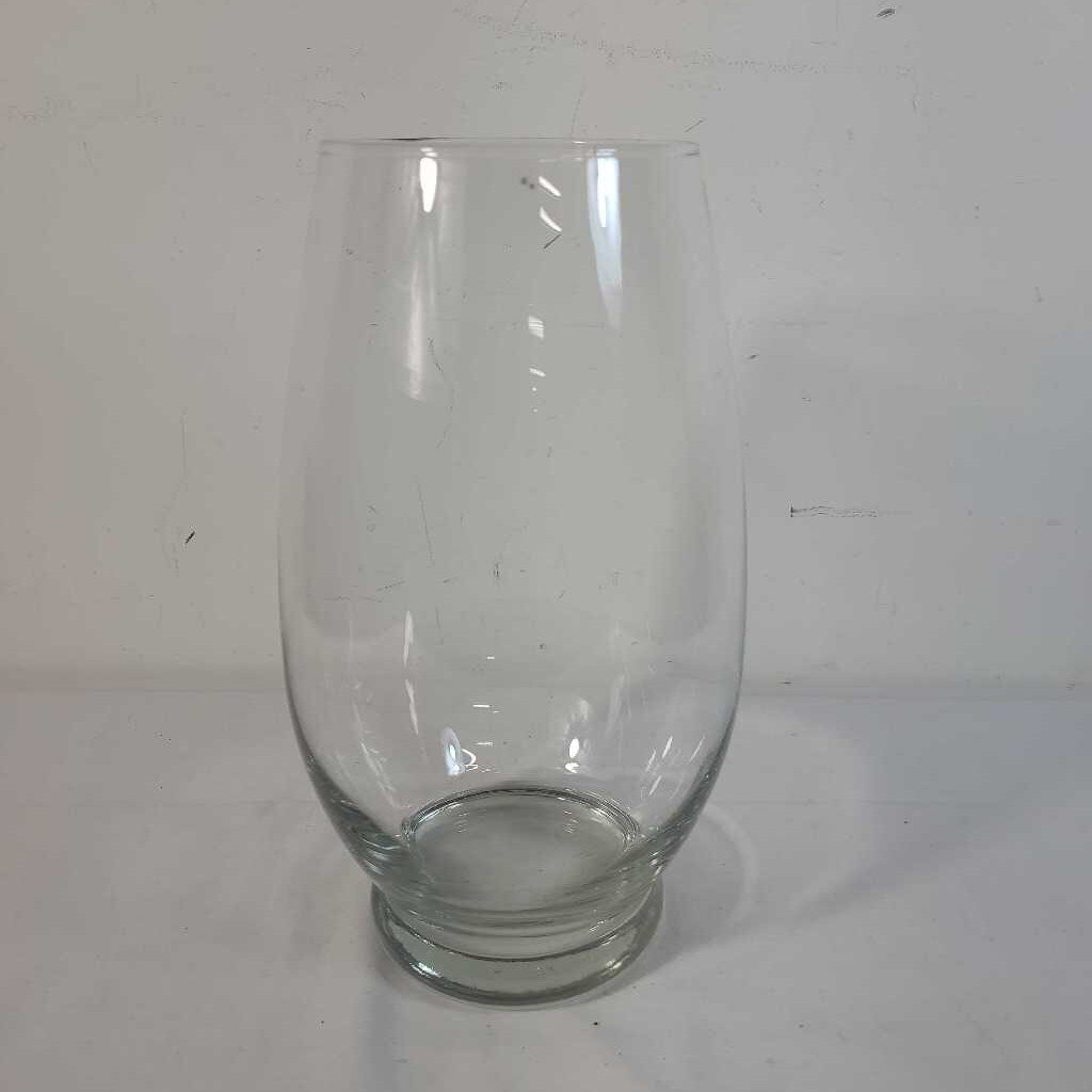 GLASS VASE