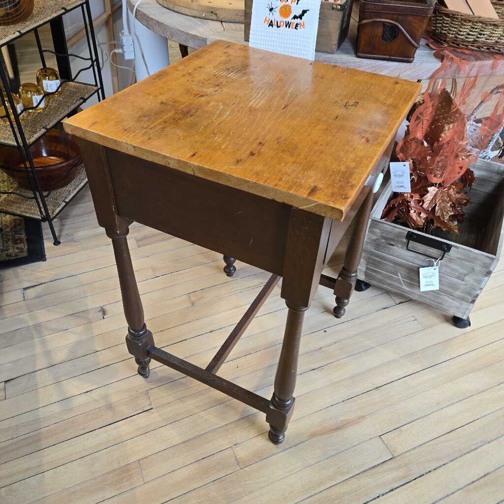 PRIMATIVE ACCENT TABLE W/ DRAWER