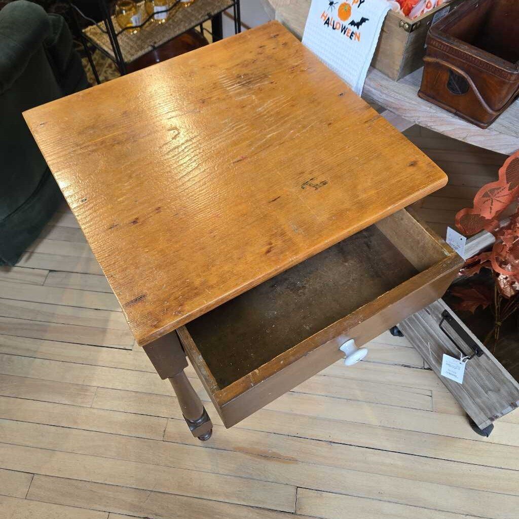 PRIMATIVE ACCENT TABLE W/ DRAWER