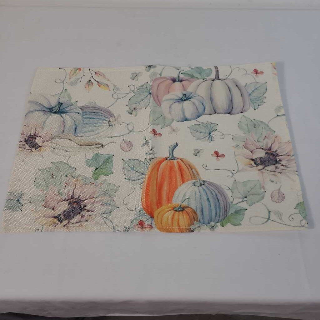 S/4 PUMPKIN PLACEMATS
