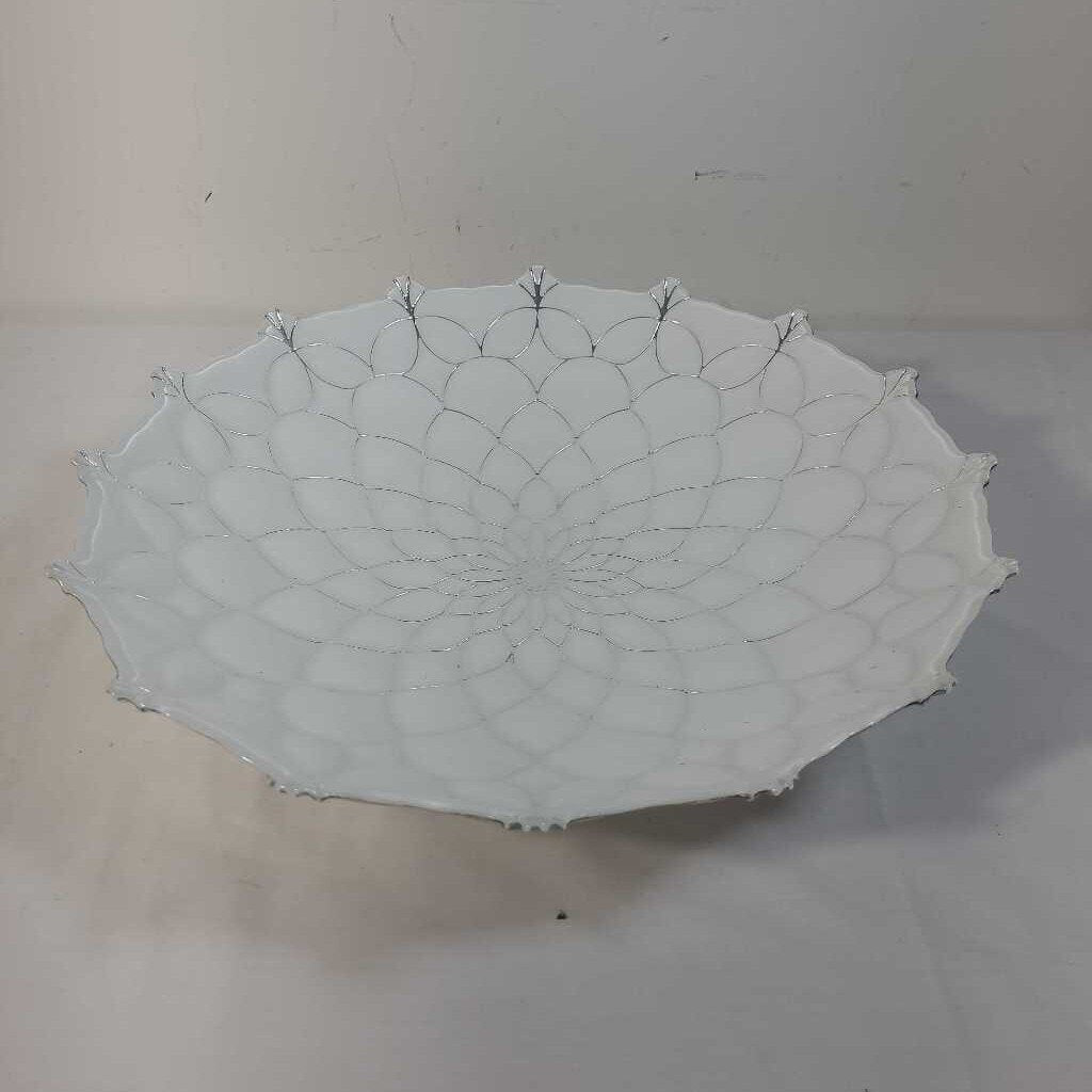 WHITE/SILVER GLASS BOWL