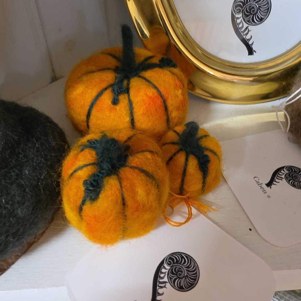Handmade Felted Wool Pumpkin (set of 3)