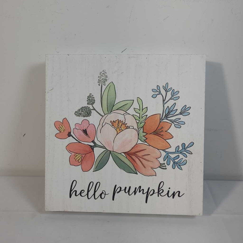HELLO PUMPKIN WOOD SIGN