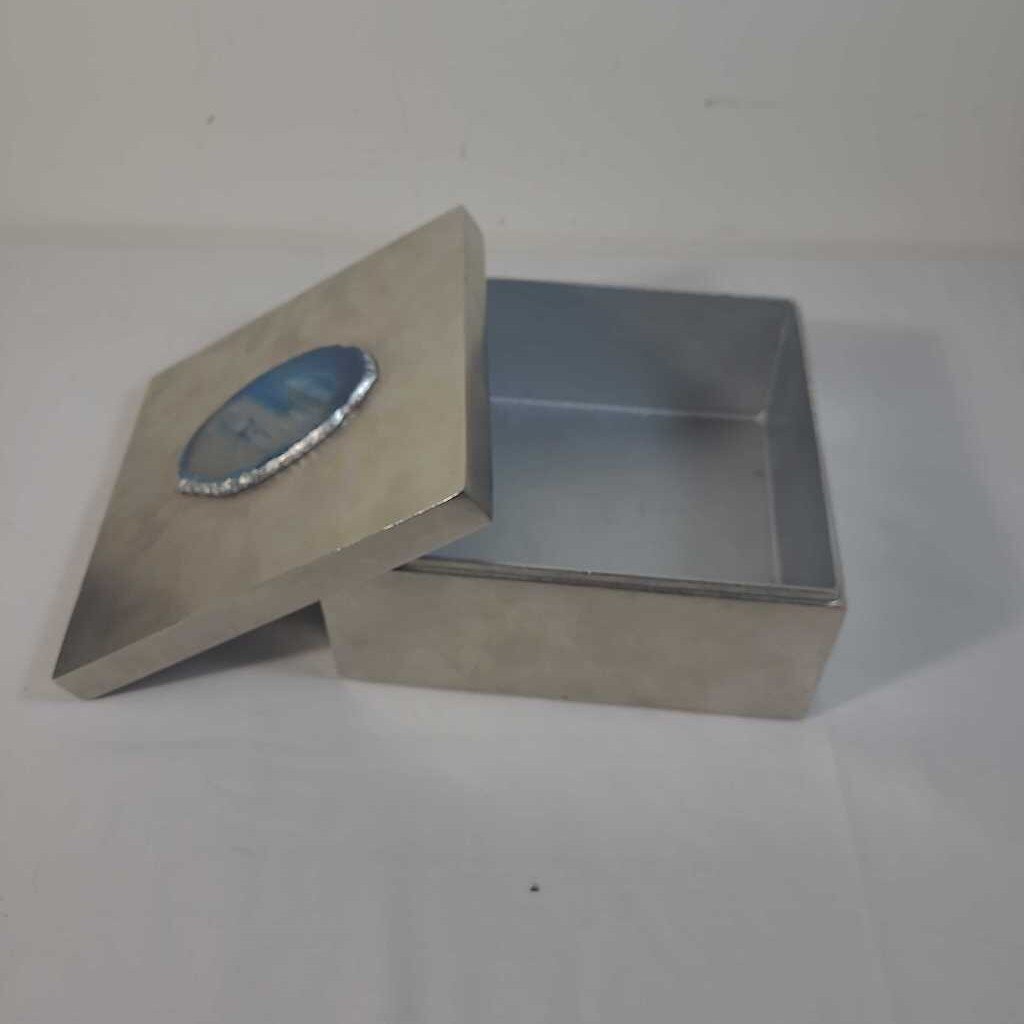 METAL LIDDED BOX W/ GEM STONE