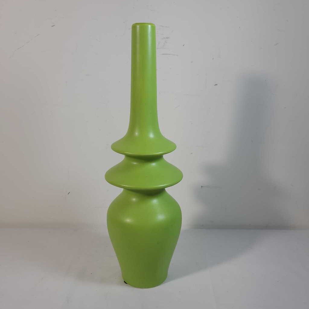 GREEN DECORATIVE VASE