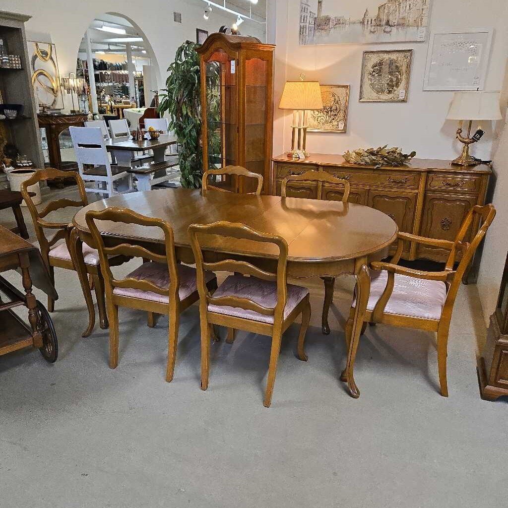 BAETZ DINING TABLE W/6 CHAIRS