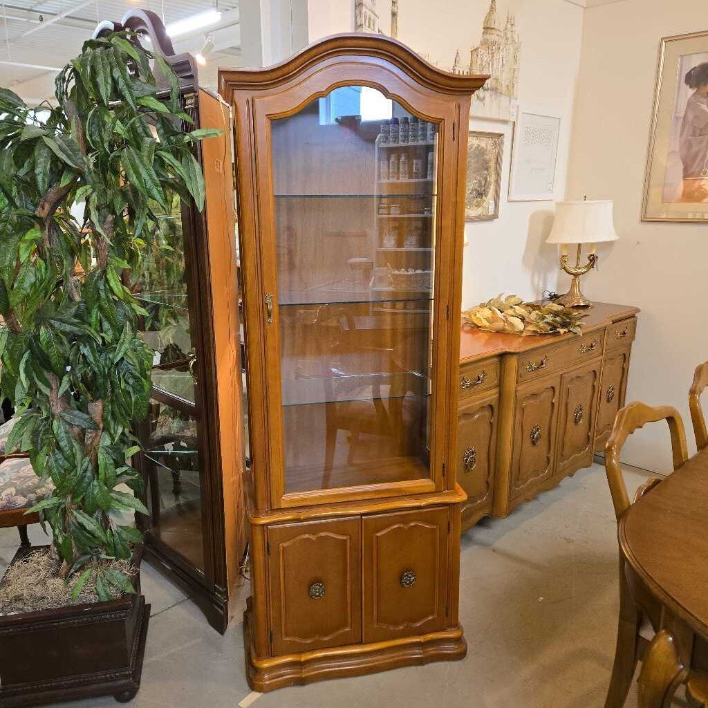 BAETZ LIGHT UP CURIO