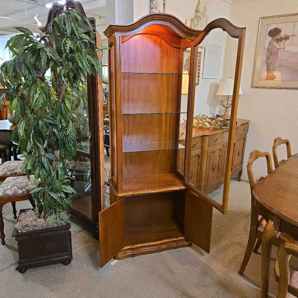 BAETZ LIGHT UP CURIO