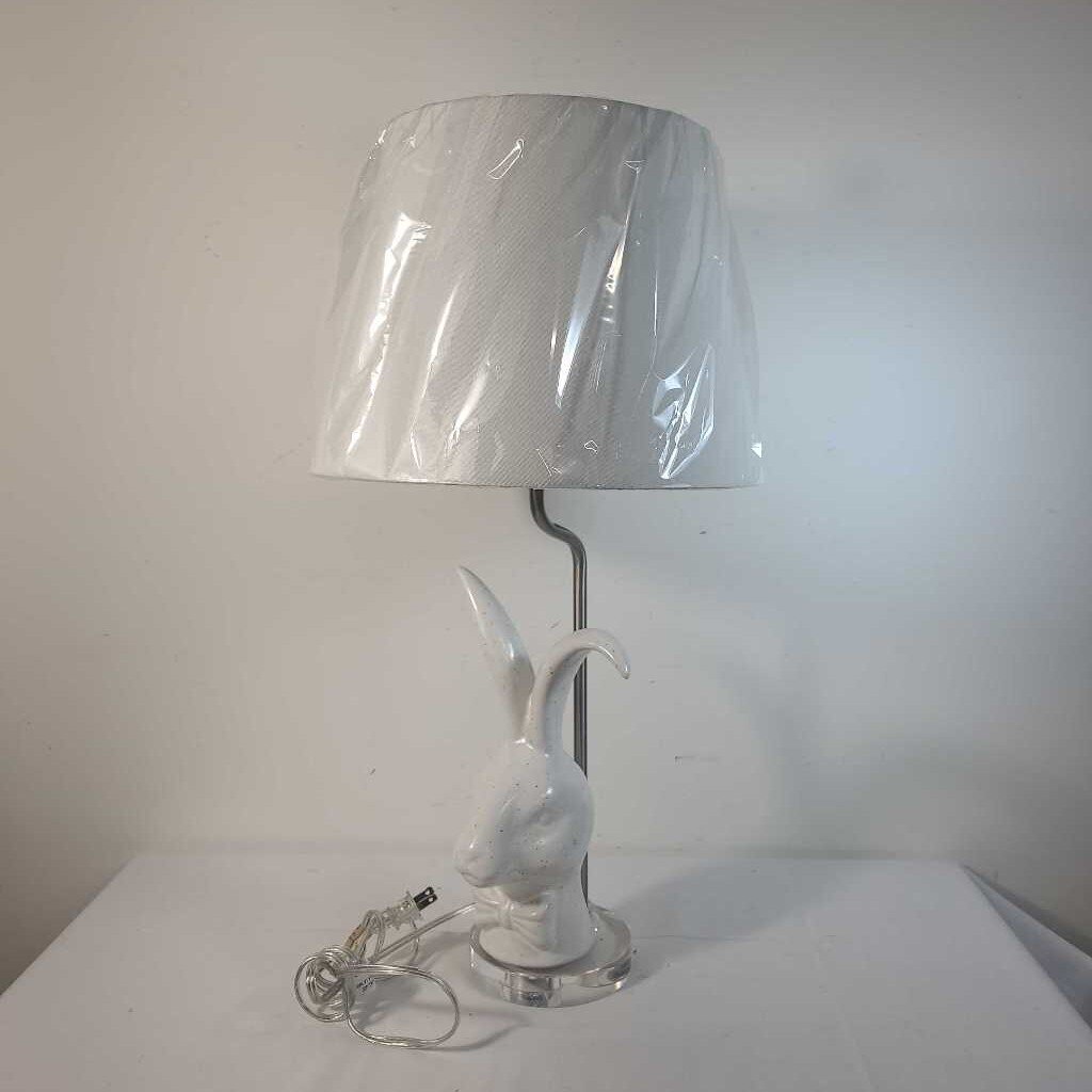 SPECKLED RABBIT TABLE LAMP