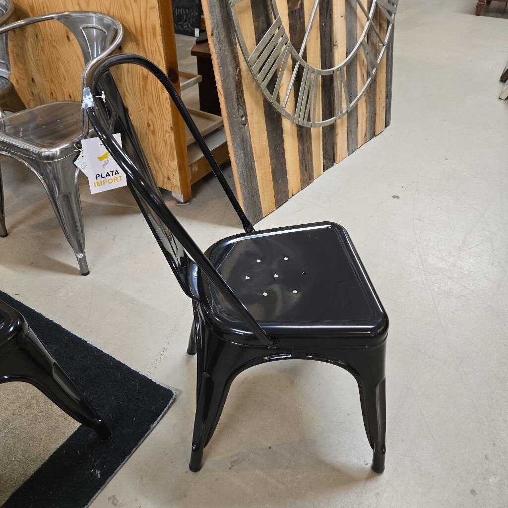 BLACK INDUSTRIAL STYLE CHAIR