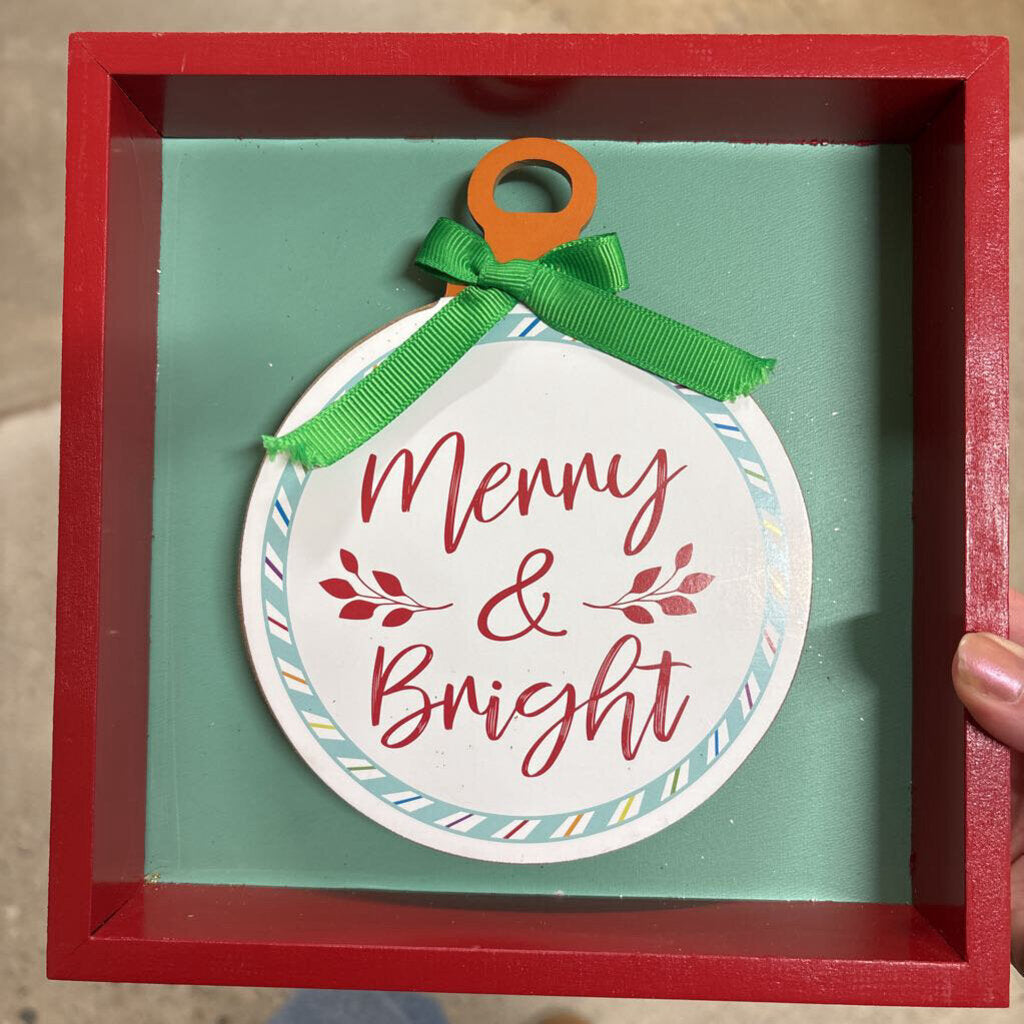 Merry and Bright Wooden Decor