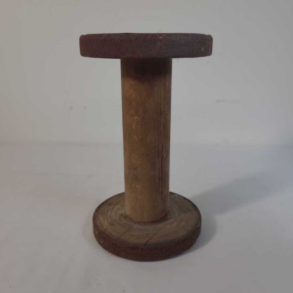 8.5" WOODEN BOBBIN