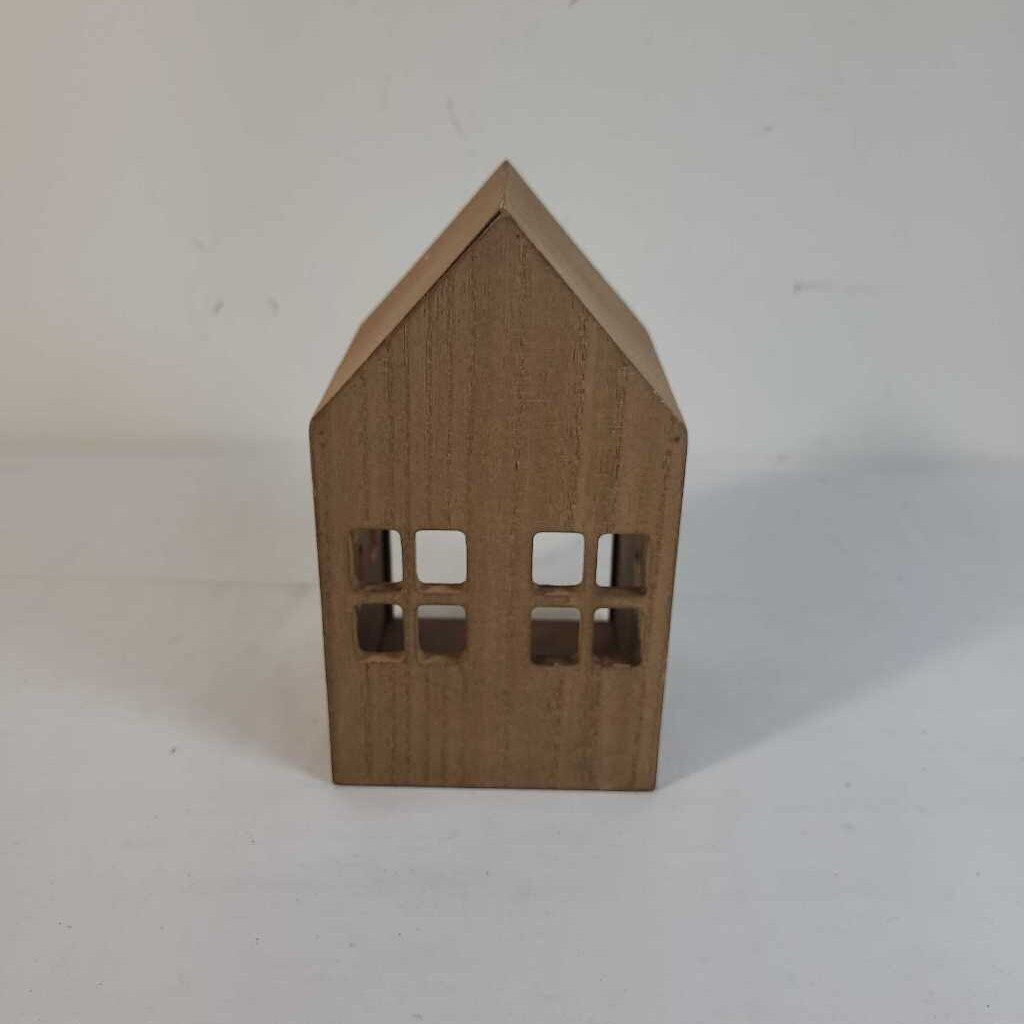 WOODEN HOUSE