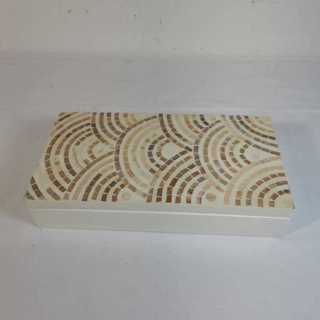 RECTANGULAR IVORY BOX W/INLAY LID