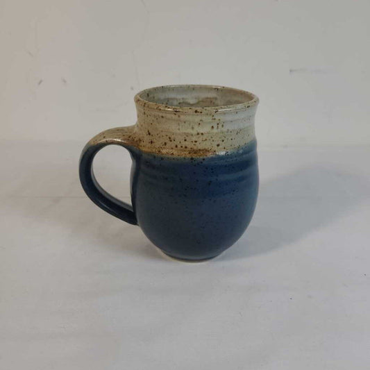BLUE & BEIGE POTTERY MUG