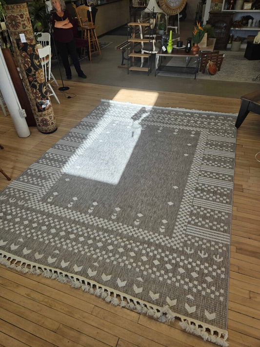 7'10"x 10'6" ATHENA AREA RUG
