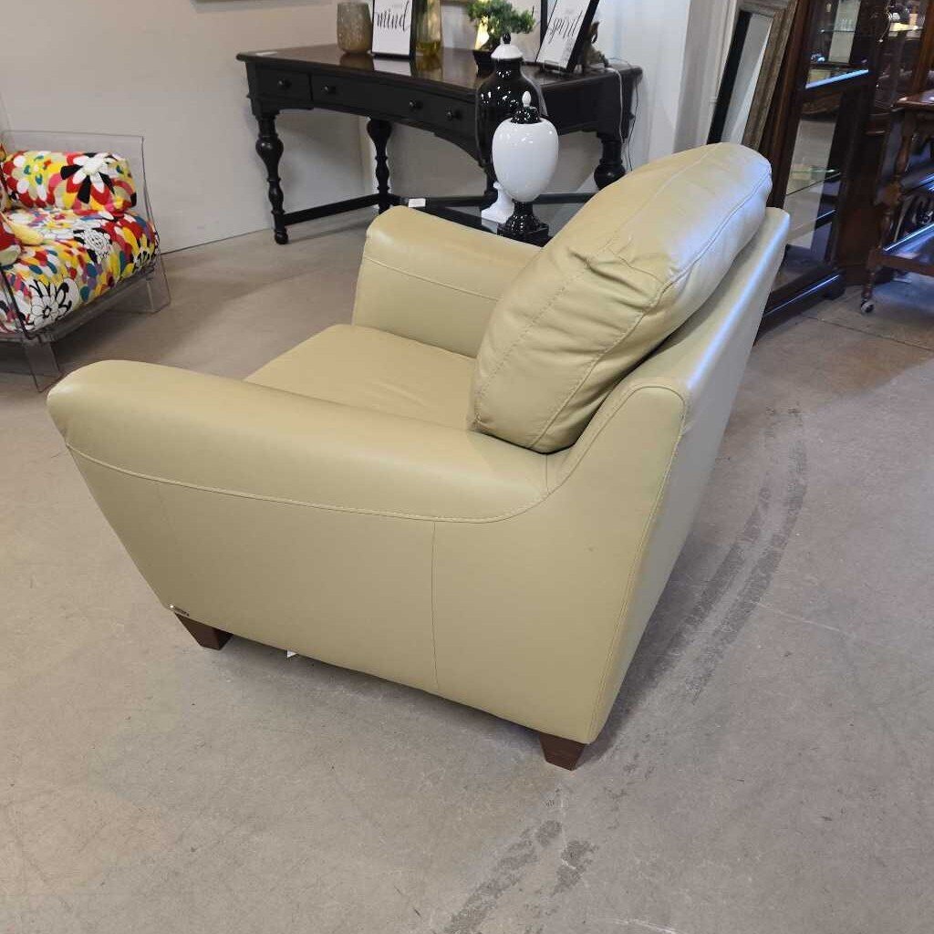 NATUZZI LEATHER ACCENT CHAIR