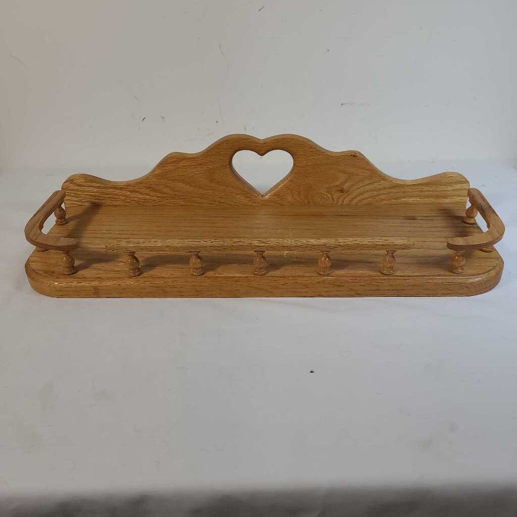 OAK WALL SHELF W/HEART CUTOUT